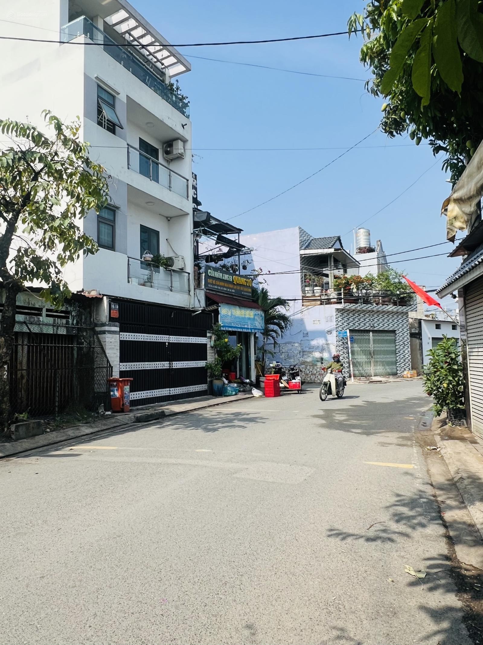 Gần thái thị giữ , bán nhà mtkd chỉ 6,8 tỷ ngang gần 6m đường xe tải 10m . nhà đẹp 4 tầng .