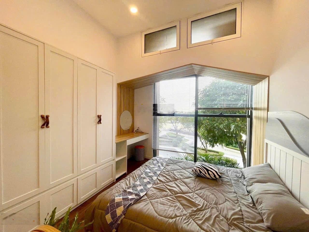 Cho thuê căn Studio 1 phòng tại Block S4, The Sun Avenue, giá cực 14 triệu full nội thất đẹp