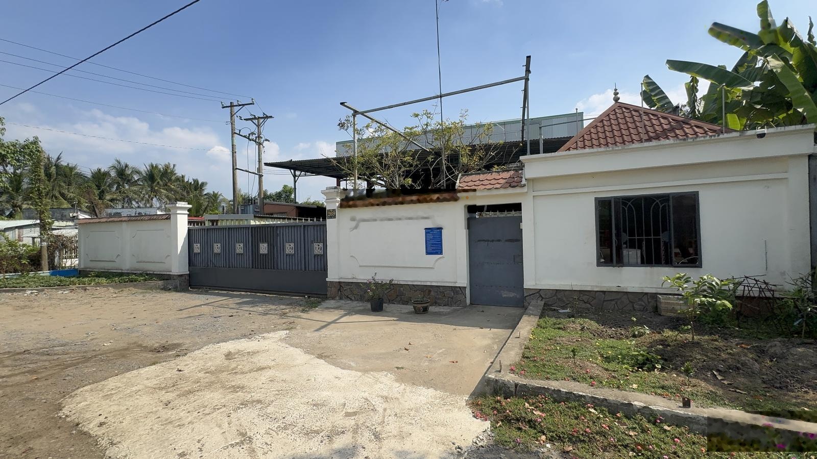 Bán nhà xưởng mặt tiền đường 835d sẵn khai thác