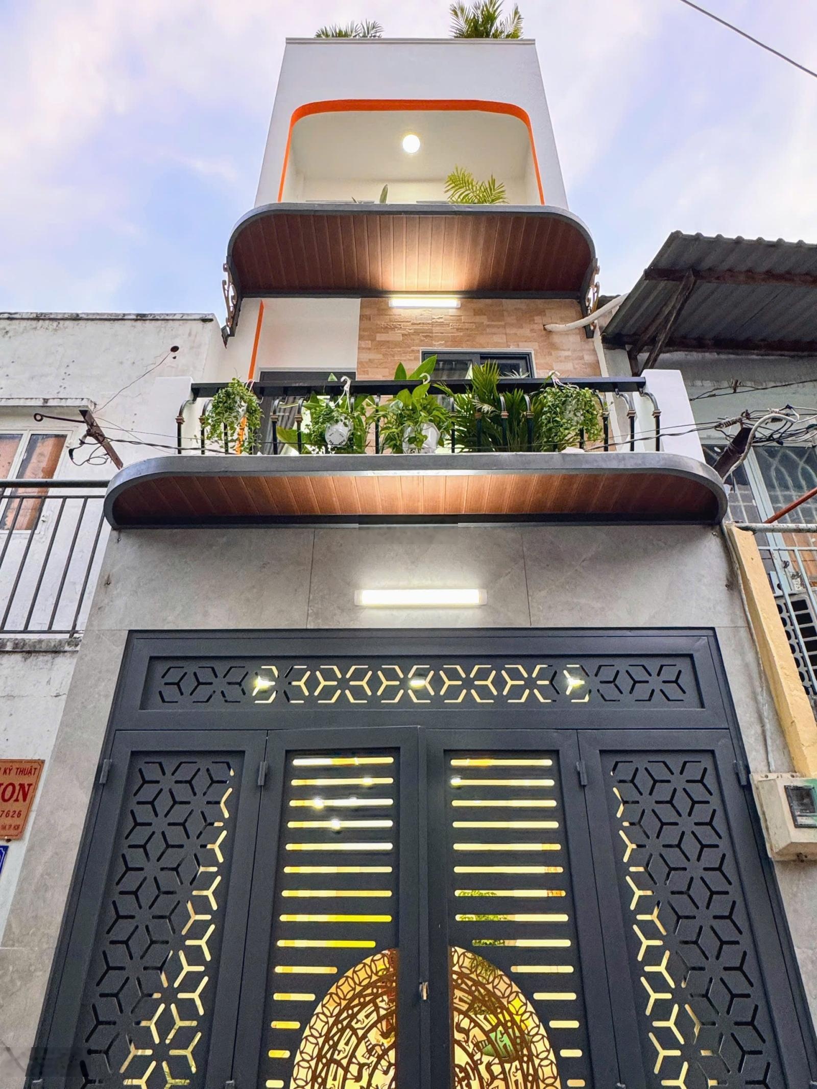 BÌNH TRỊ ĐÔNG - BÌNH TÂN ĐC : Hẻm 449/ Đường HL2 Dt. 3m x 11m. đúc 3,5 tấm 1 trệt 2 lầu Dt