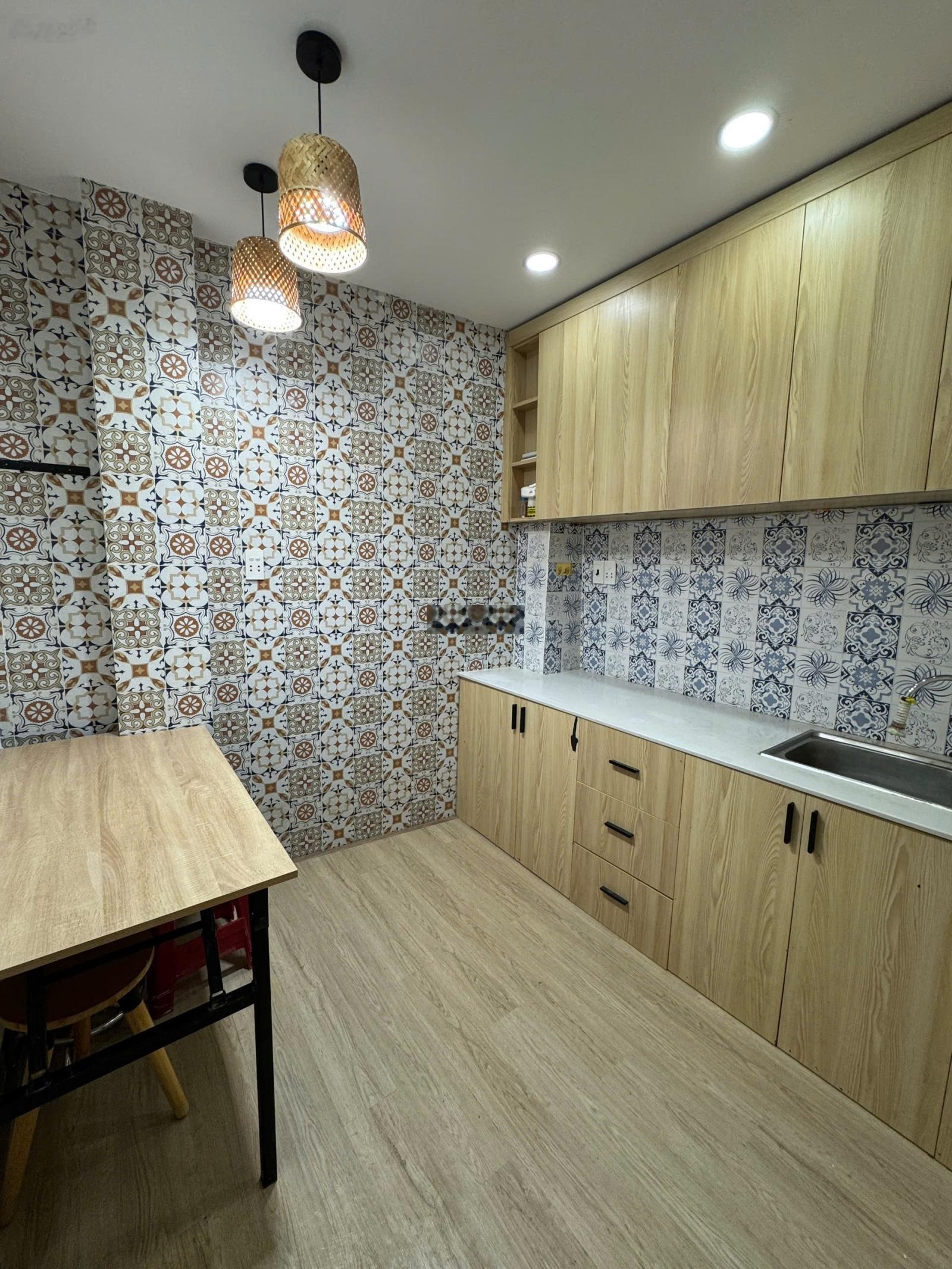 Nhà mặt tiền,DT:3,6x8m=3,6tỷ. số 39 đường chiến thắng, P.9 phú nhuận. Nhà mới ở liền Trệt lầu.