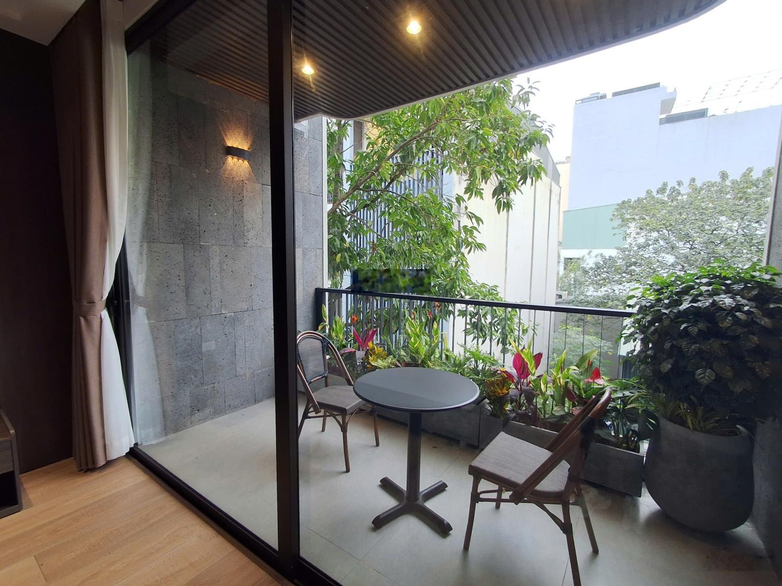 Bán nhà đẹp tại Cổ Linh, Long Biên: DT 79M2, 7 Tầng, Vỉa hè, ô tô tránh, Kinh doanh, Thang máy.