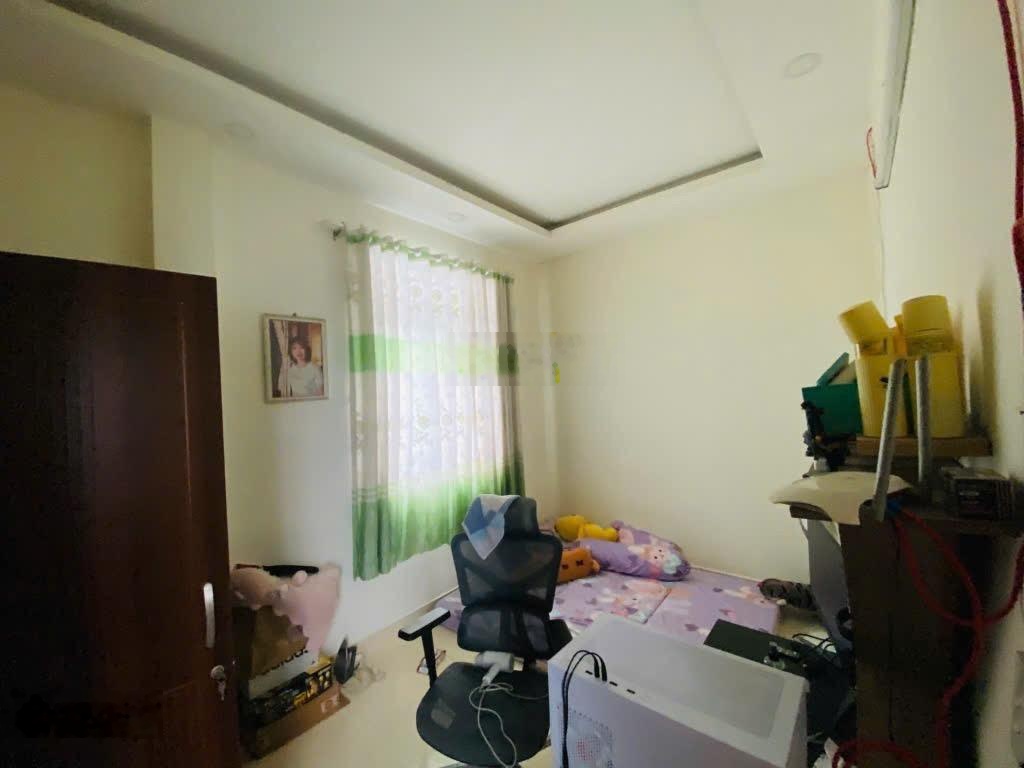 Bán nhà riêng tại Hồ Bá Phấn, 9,98 tỷ, 117 m2, 3PN, 3WC, kế bên trường Ngô Thời Nhiệm