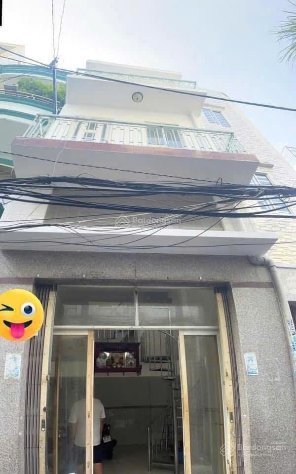 Nhà Bùi Hữu Nghĩa vs Nguyễn Trãi , 3 phòng ngủ, gần mặt tiền, hẻm thông