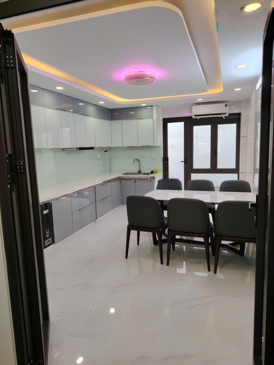 HXH Lương Thế Vinh, 67m2, 4*18m, 5 tầng, 5pn-5wc, có thang máy, 8ty9, khu an ninh sạch sẽ, tiện ích