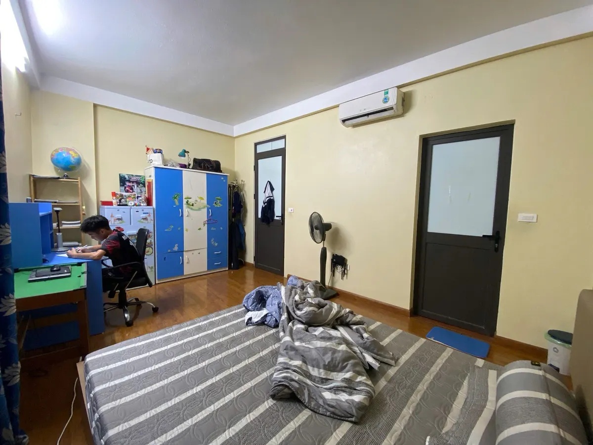 Bán Nhà mới Định Công Thượng,Ngõ Ôtô thông,gần trường gần chợ,Lô góc thoáng mát 32m2x5T, Giá 7 tỷ.