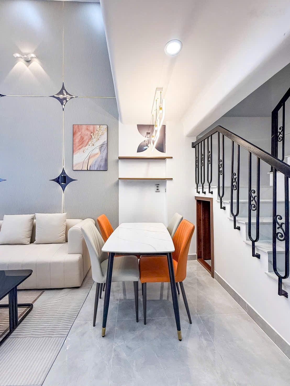 Khu Đắc Địa gần Landmark 81 Nhà Đẹp Chính Chủ 3Tầng PHƯỜNG 22- BÌNH THẠNH -NỞ HẬU