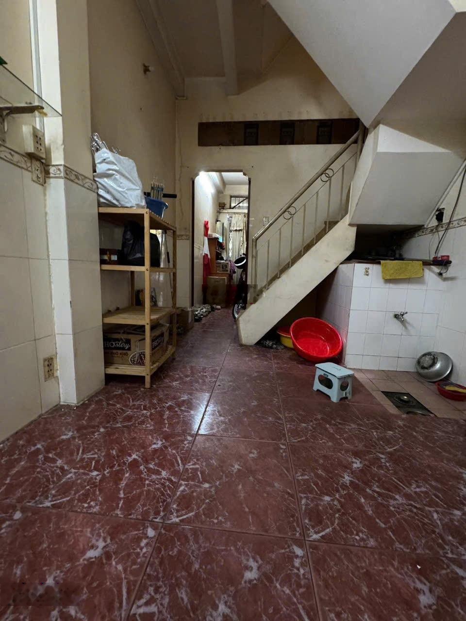 Mặt tiền kinh doanh đường nhật tảo, quận 10, gần đại học kinh tế, chợ nguyễn tri phương, sân vận độ