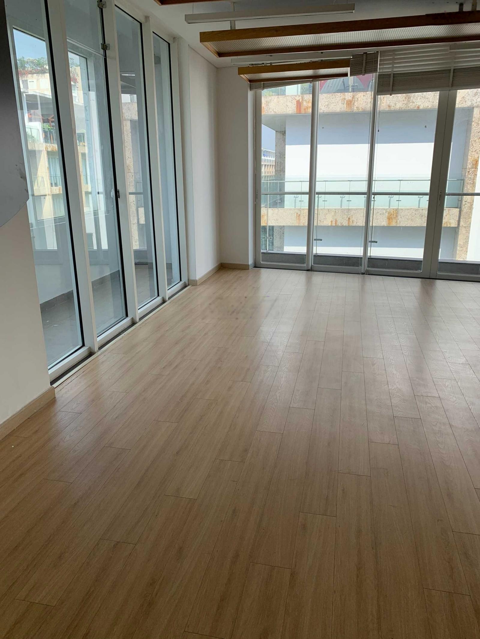 Chính chủ cho thuê tầng trệt, văn phòng full nội thất, bao phí từ 9- 55 tr/th thuận ngay công viên