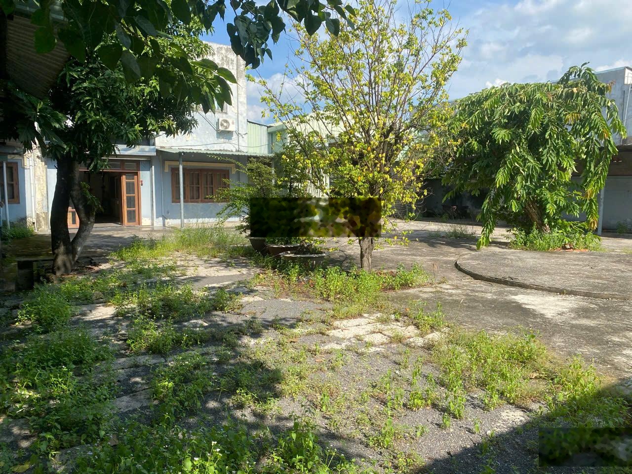 Cho thuê nhà xưởng Bình Chánh tiện sản xuất và ở đồng thời