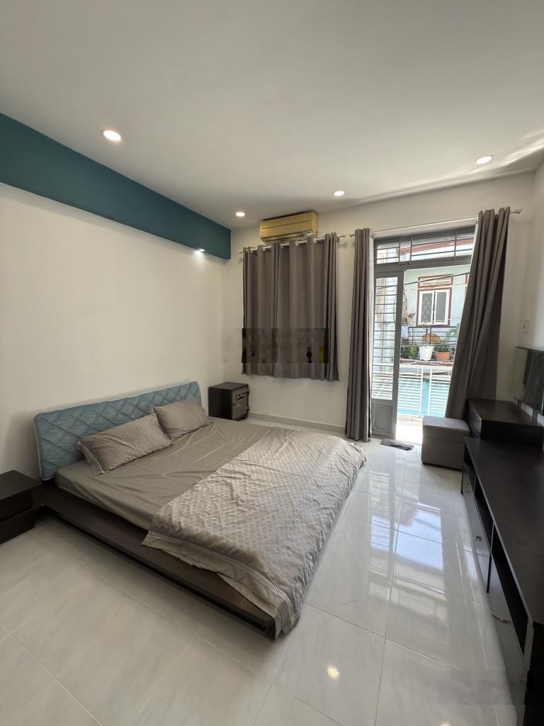 Tân bình - hẽm xe hơi - 44m2 ngang 4m - 2 tầng đẹp - tặng hết nội thất - - sổ a4