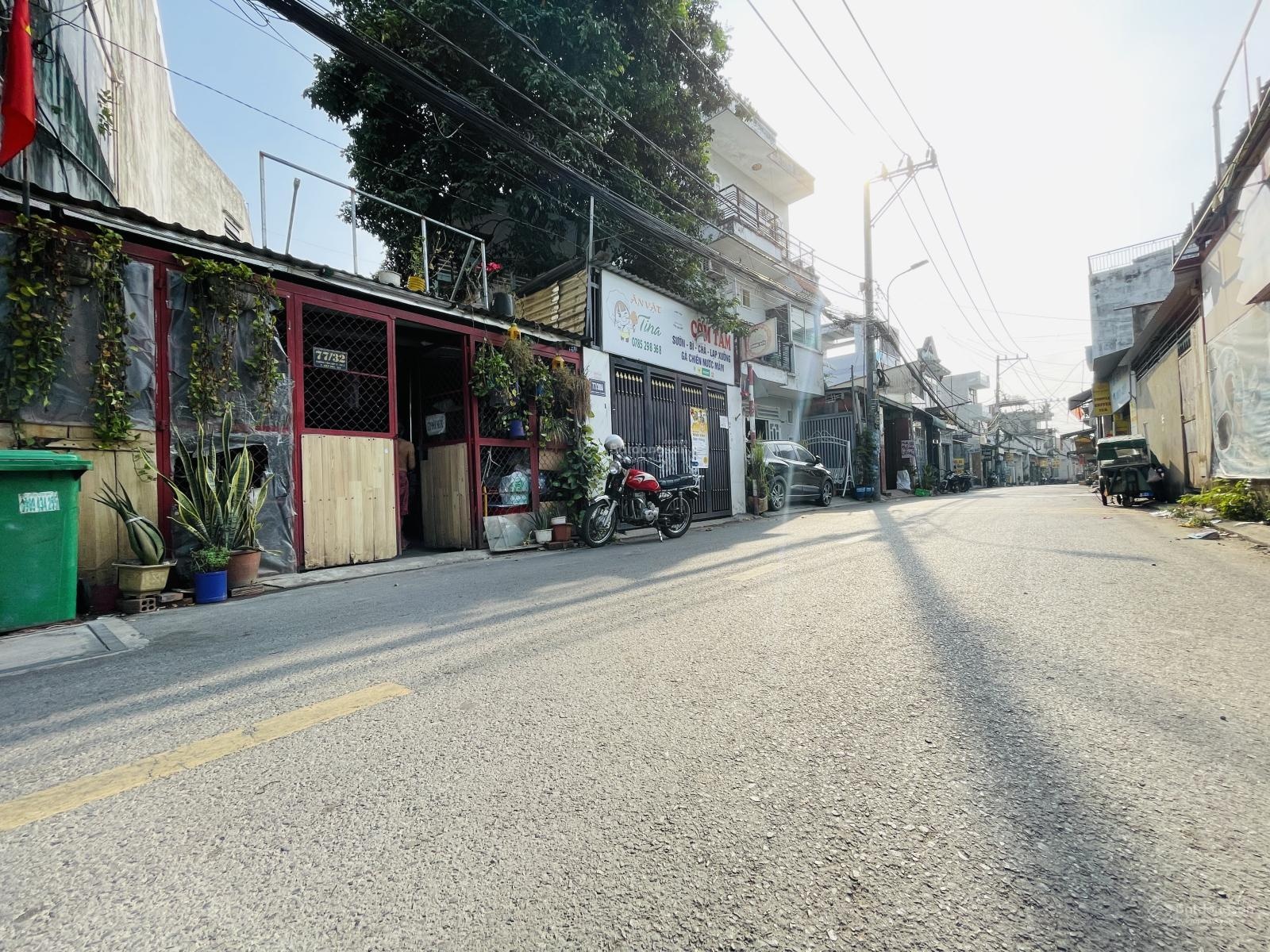 P. HIệp Phú, xe tải thông tránh nhau quay đầu 80 m2 full thổ cư, nhà cấp 4 chỉ 5.8 tỷ .