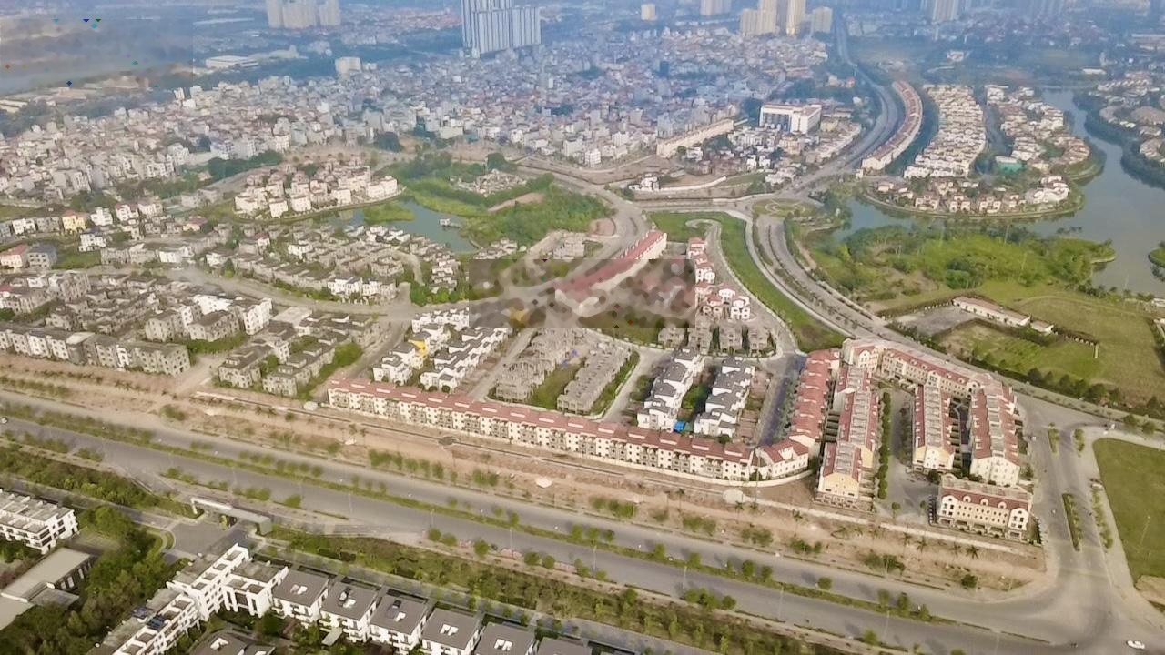 GIÁ CỰC RẺ CHO AI CÓ TÀI NHÍNH VỪA VÀ NHỎ. Vị trí. Vàng. Cách đg lk 8 có 15m