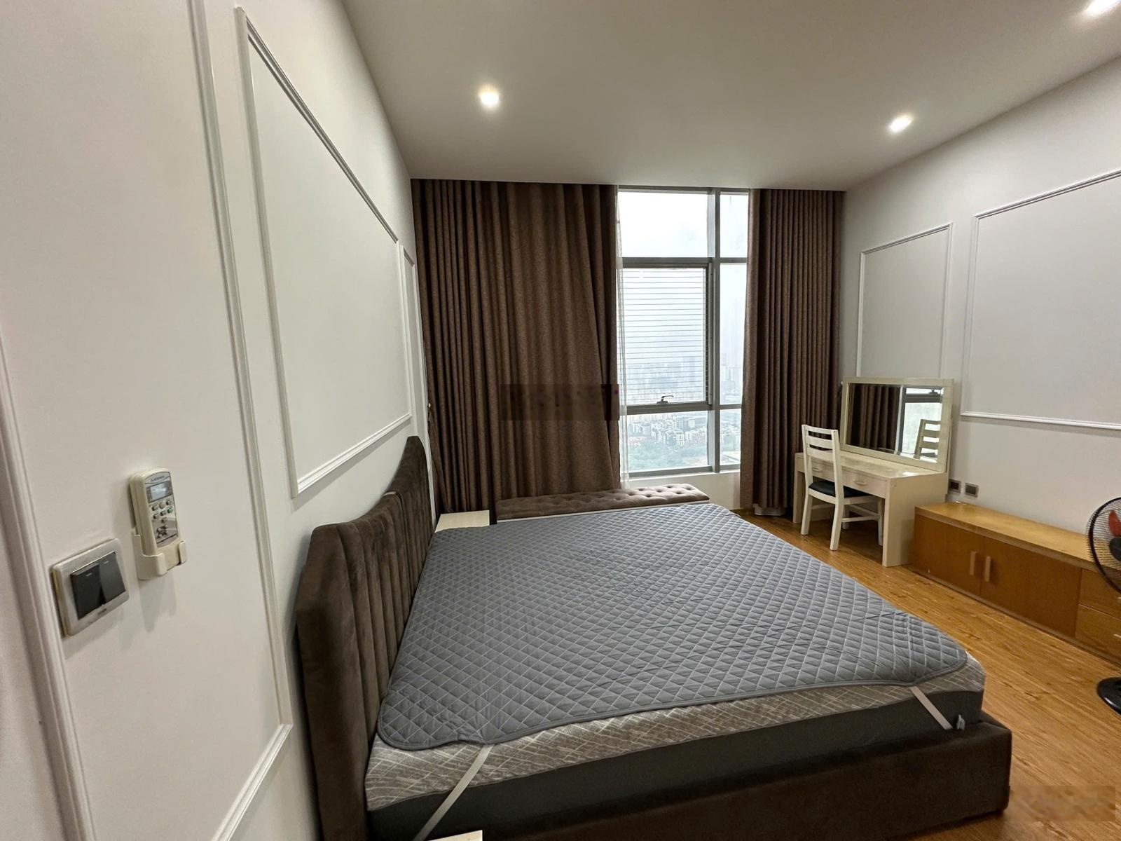 Cho thuê căn hộ 169m² 4PN, 3WC tại Thăng Long Number One