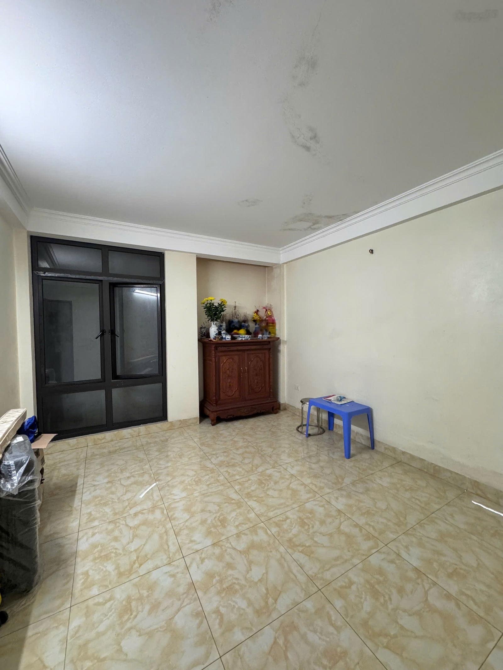 Bán nhà siêu hiếm- 3 bước ra hồ-tiện ích ngập tràn-cách 1 nhà ra phố nhật chiêu- khu vực trung tâm