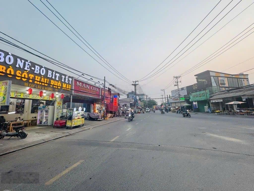 Bán nhà Cấp 4 180m(6x30) MT đường HÀ HUY GIÁP, phường THẠNH LỘC, Q12, gần Bùi Công Trừng.Đường 20m