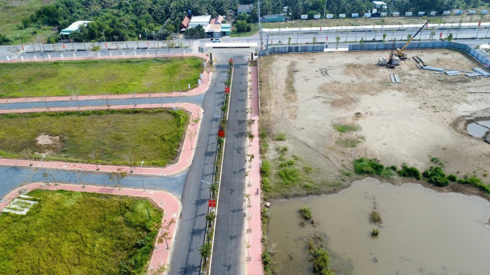 Bán lô đất đối diện trung tâm hành chính & Coopmart Thủ Thừa