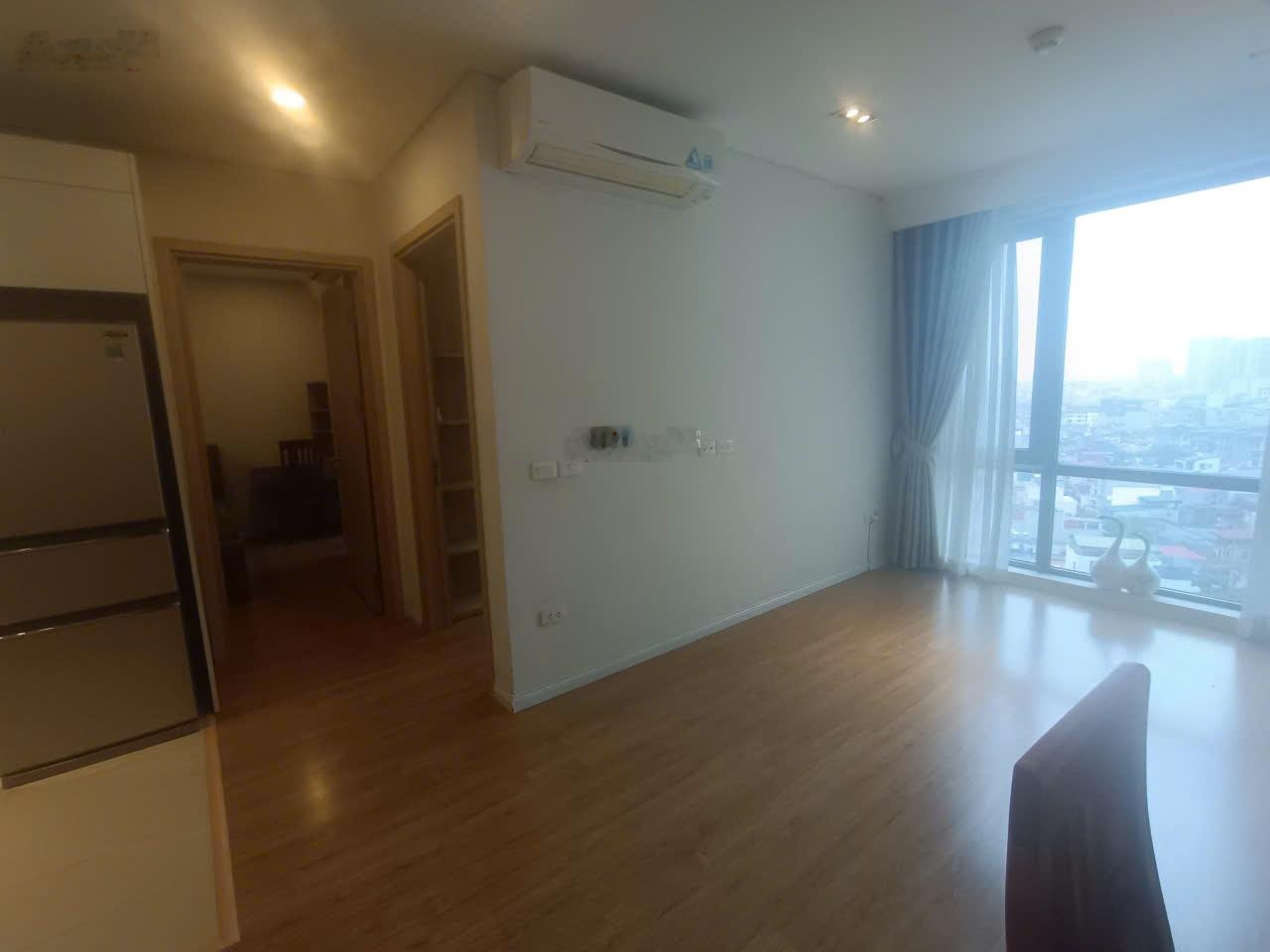 Chính chủ cho thuê chung cư Mipec Riverside 69m2 2 ngủ 2 vệ sinh full đồ giá 12 triệu:LH 0916393862