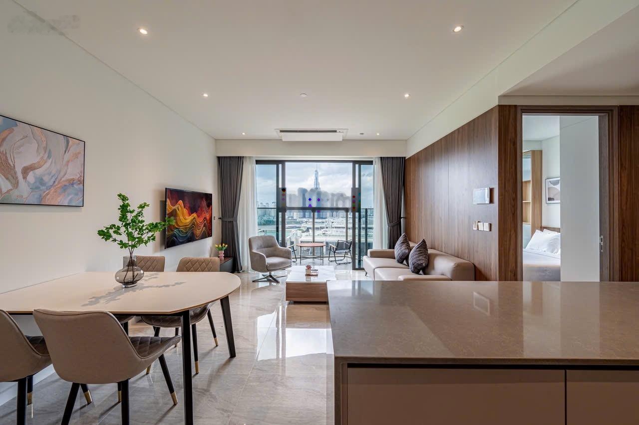 LYNN PHAM/ Cho thuê CH 2PN full nội thất tầng trung, toà The Opera Residence, view đẹp xuất sắc