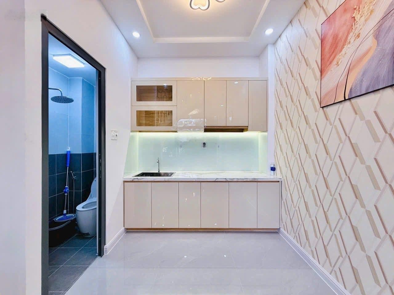 Nhà đẹp đón Tết 713 Lê Đức Thọ, F16, GV Giá : 4,15 tỷ tl Dt : 3,6m x 9,5m. Cn : 30m