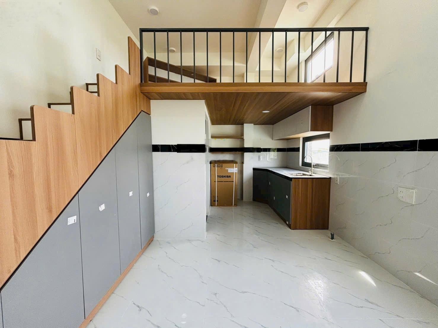 Cho thuê phòng full nt cao cấp - có ban công, thang máy nằm ngay khu đô thị vạn phúc