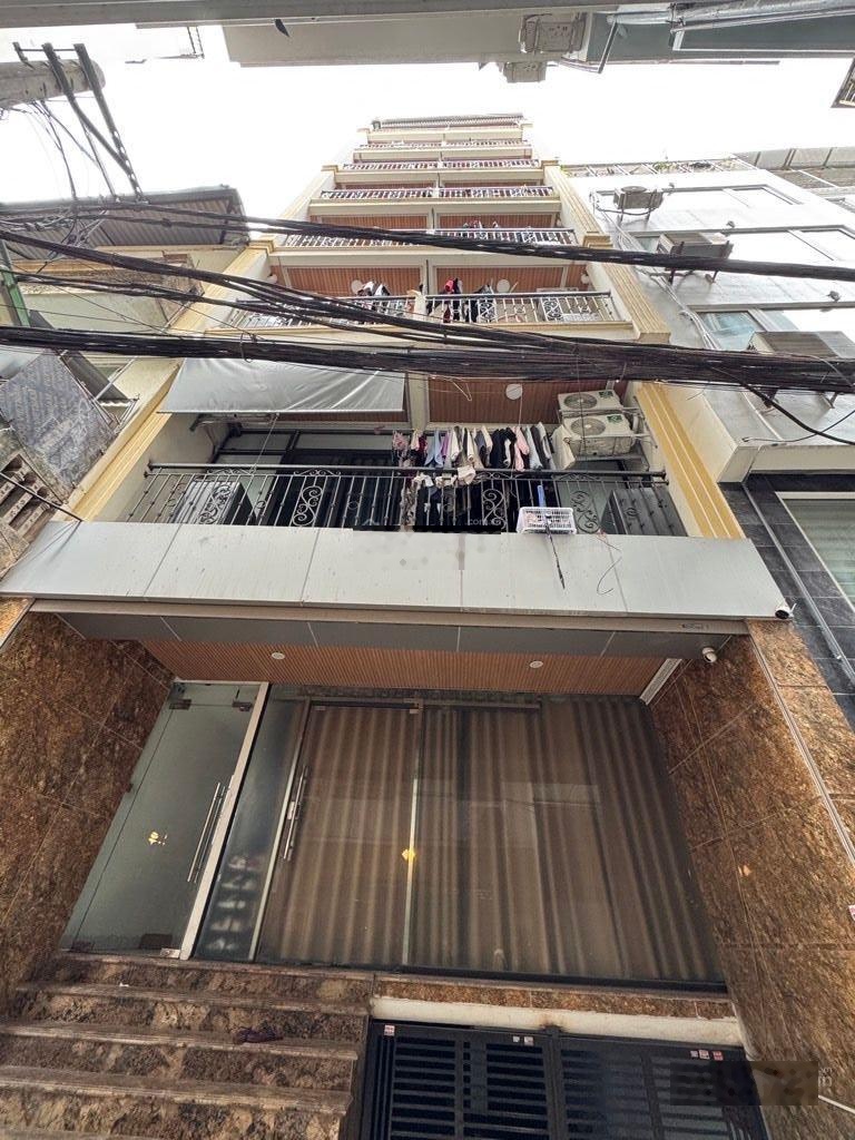 Bán nhà mặt phố Nguyễn Phong Sắc, Cầu Giấy, 60m2, 6 tầng, giá rẻ, Sổ đỏ CC, full nội thất.