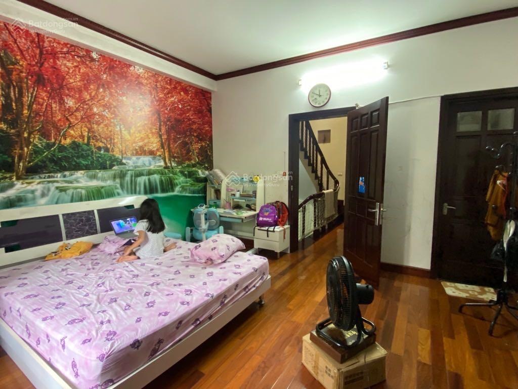 Bán nhà mặt phố Tân Mai, 70m2, nhà 7 tầng thang máy, giá 15,9 tỷ