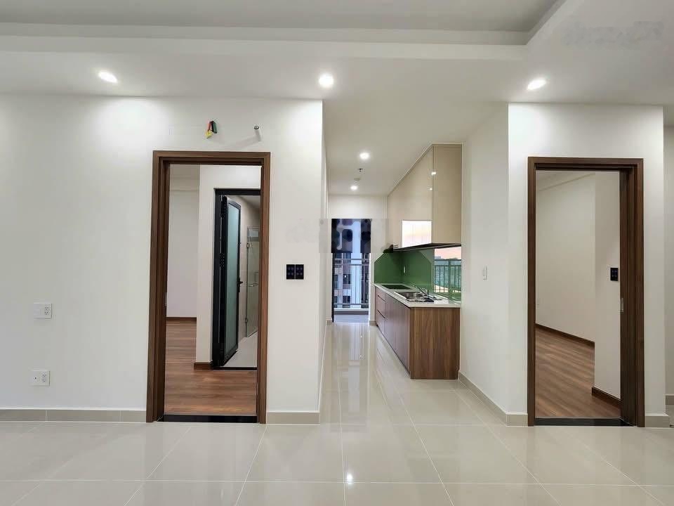 Cho thuê căn 2PN Q7 saigonriverside giá 9tr/ tháng full nội thất bếp. LH 0905705853