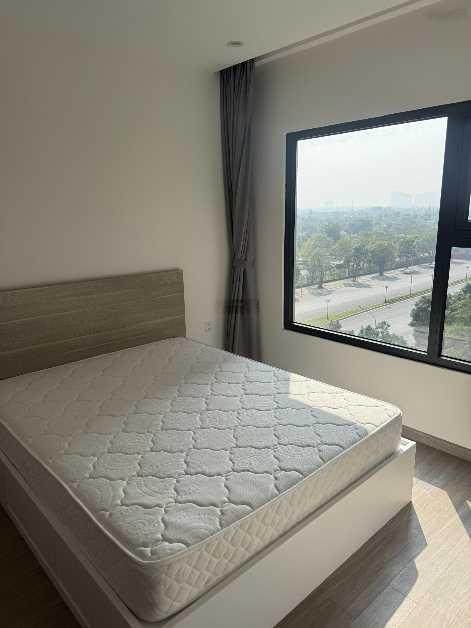 Chính chủ cho thuê 10 triệu căn lô góc 3PN 2VS OP1 nội thất full đối diện VinUni cạnh Technopark