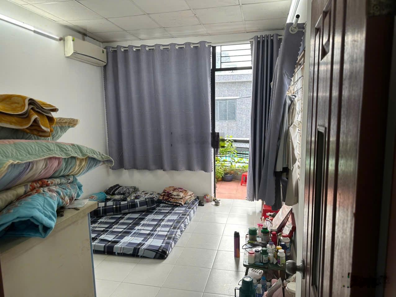 Bán nhà 4 tầng, cách 4 căn ra bờ kè Nguyễn Duy P9-Q8