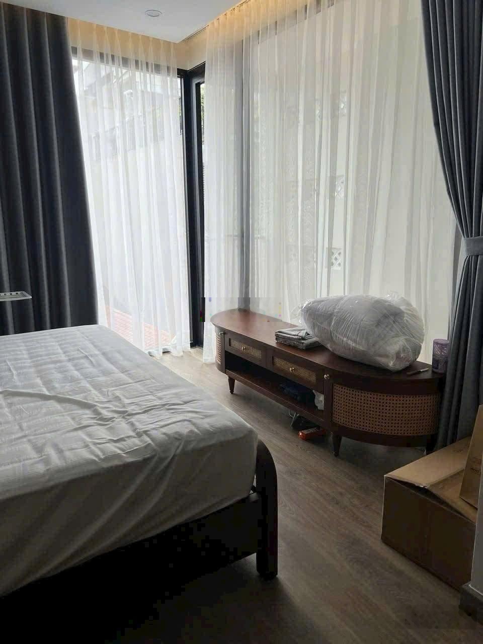 Siêu phẩm 7 tầng - Thang máy - Dòng tiền sẵn 120tr/ tháng, vị trí cực đẹp vừa ở vừa KD dòng tiền.