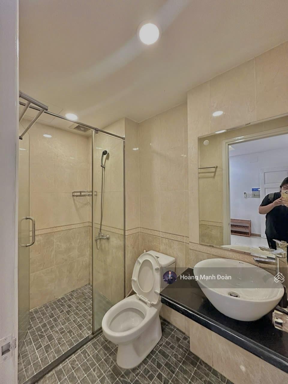 Cho Thuê Căn Hộ 2 Phòng Ngủ 70m2 ban công đón nắng gần Phan Xích Long, Phú Nhuận. An ninh tuyệt đối