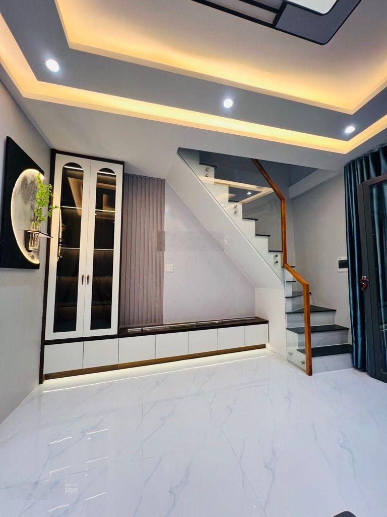 Hiếm nhà đẹp trung tâm q.7 ngang 4m chỉ 3 tỷ 790 triệu