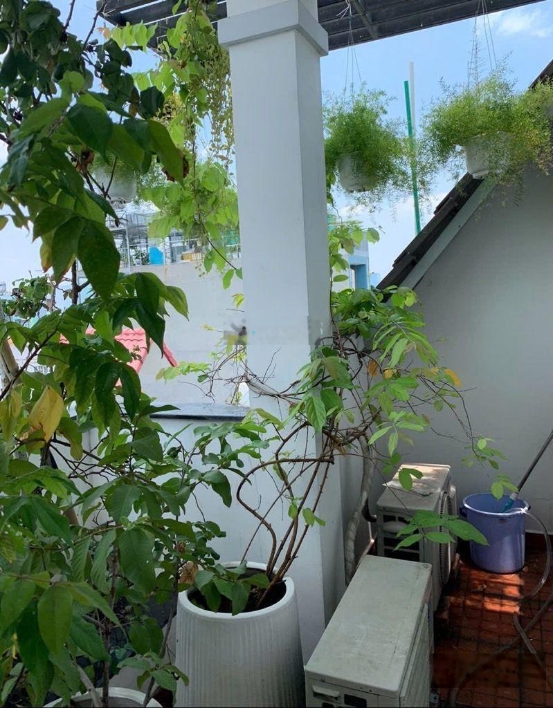 Bán nhà Hẻm xe hơi DTSD 110m2, xây dựng 4 tầng kiên cố khu cao tầng. Lê Trọng Tấn, Q. Tân Phú.