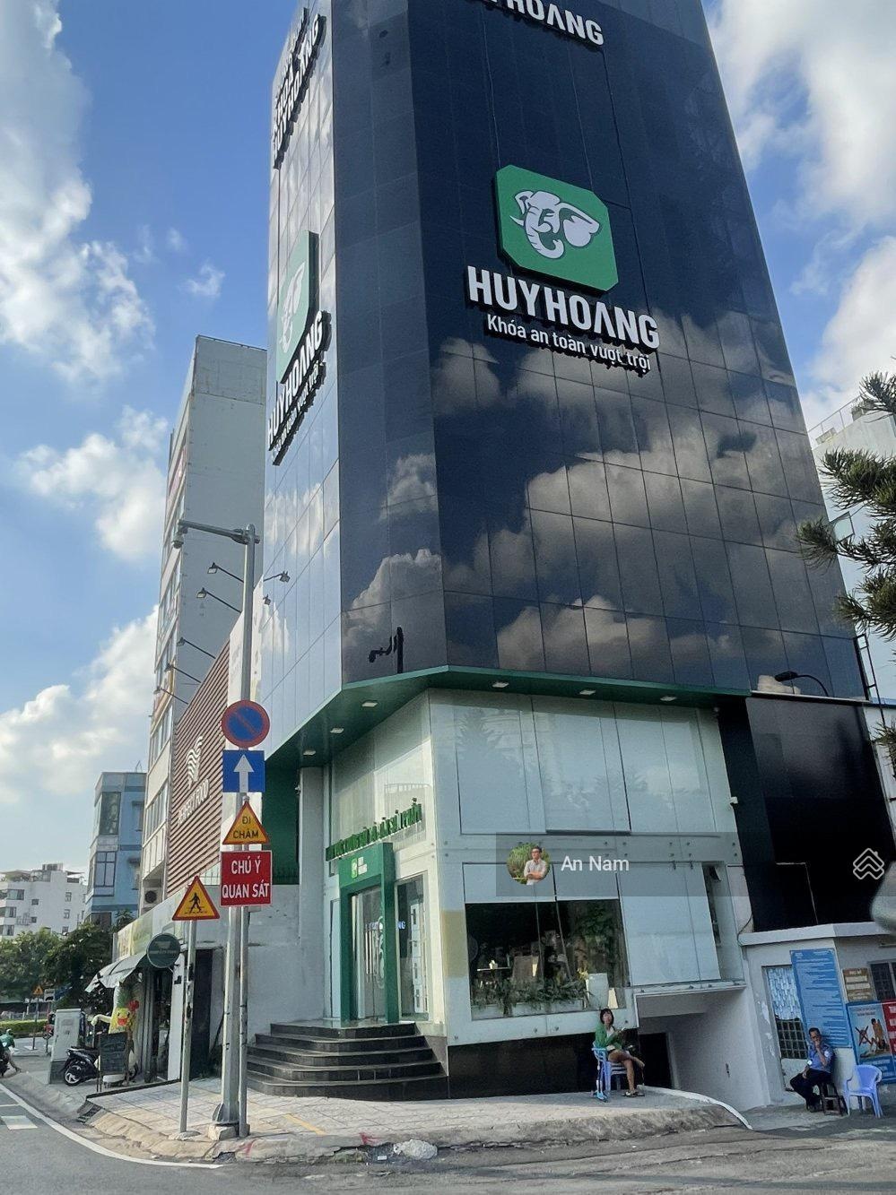 Bán building MT siêu hiếm Âu Cơ, Q. Tân Phú (13 x35m) 320m2 9 tầng HĐT: 350tr/th giá 70 tỷ về 45 tỷ