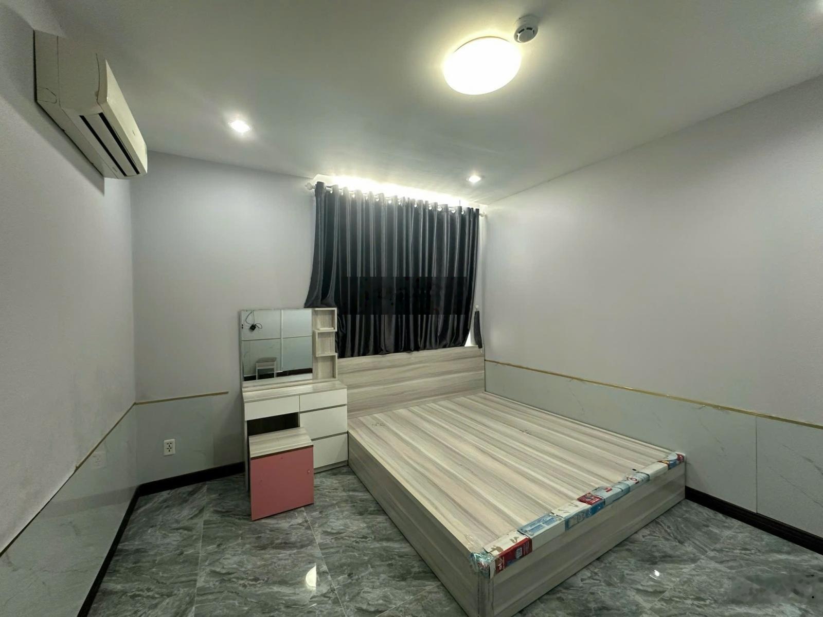 Bán căn hộ Tây Nguyên Plaza full NT 2PN