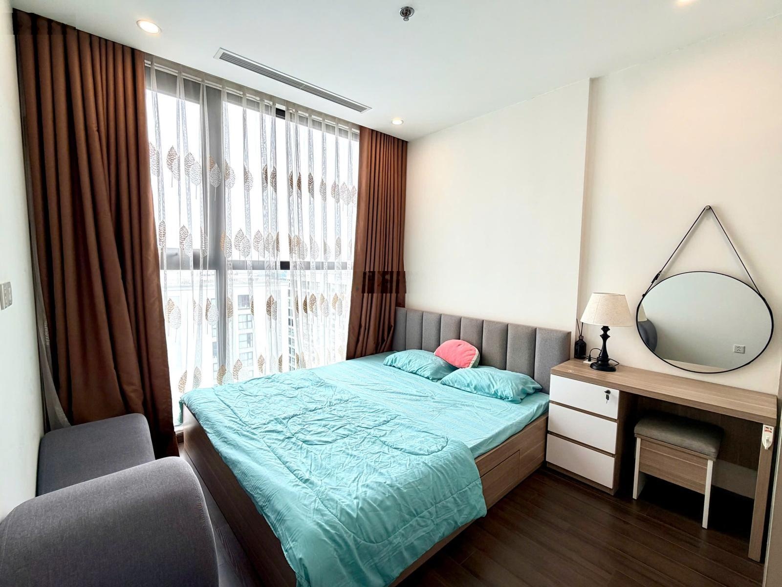 Cho thuê căn hộ Symphony, 2PN 2WC full đồ giá 14 triệu. LH 0967341626