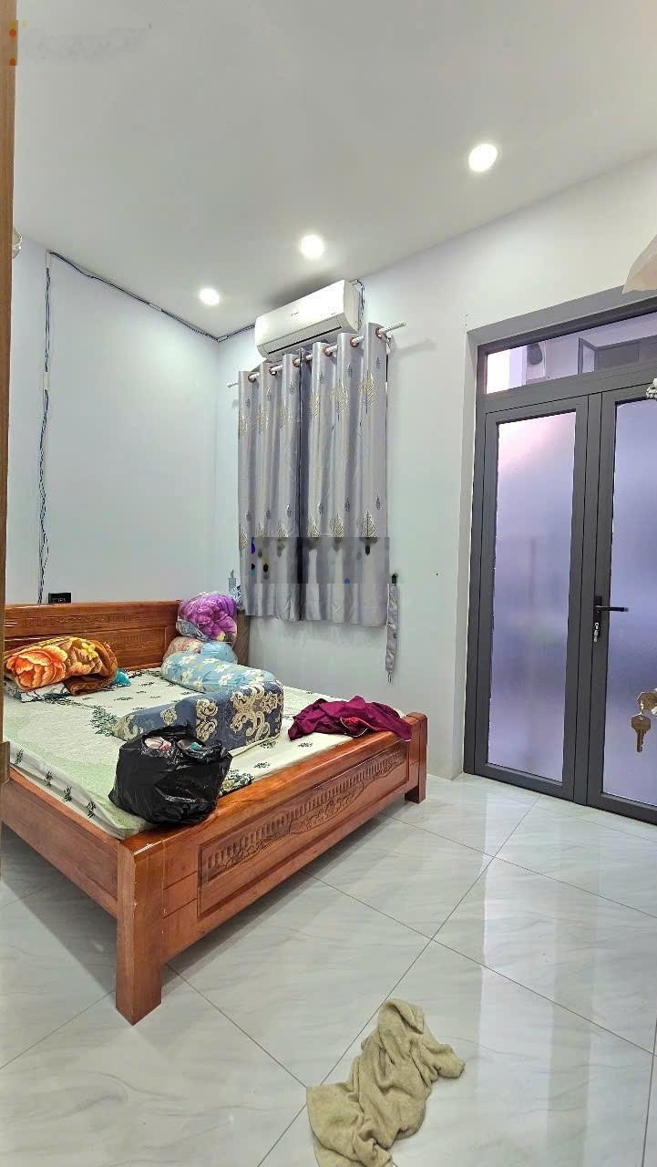 Bán nhà sổ hồng riêng Đường Số 3_ chợ Bình Long: 4mx10m đúc 1 trệt 1 lầu