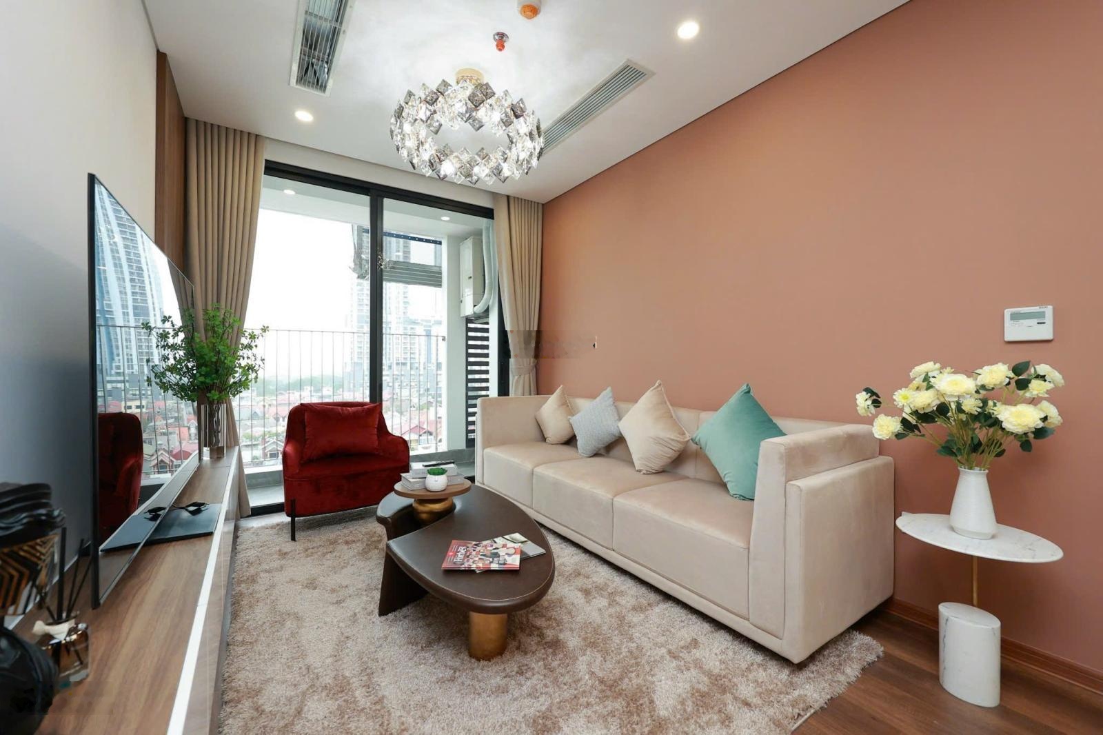 Bán căn 2N+1 ( sửa thành 3 ngủ đẹp) Grand sunlake view toàn thành phố tầng 10. Giá 5,7 tỷ