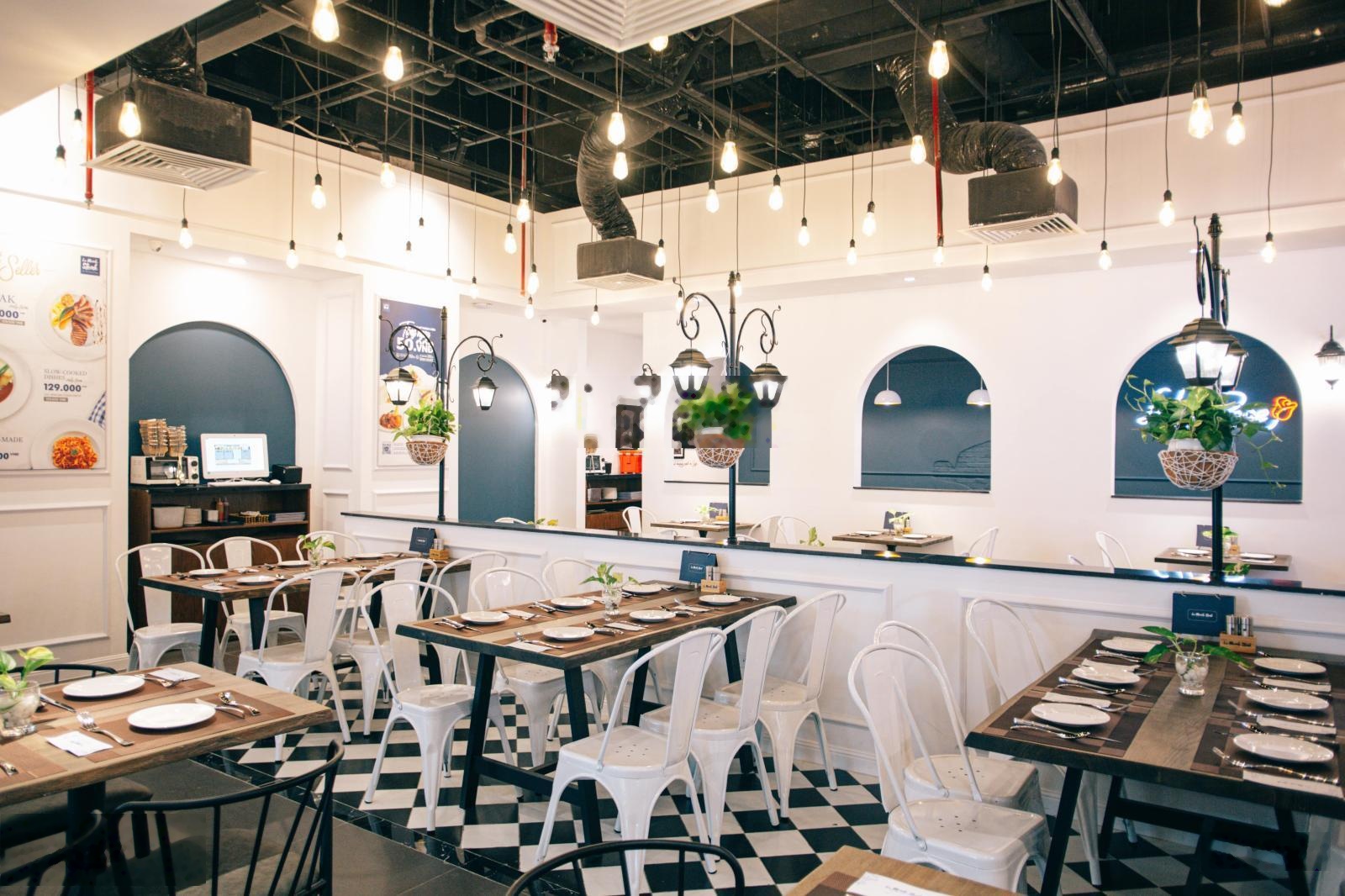 Bán nhà mặt tiền đường Cao Thắng, Phường 5, Quận 3. DT: 7,5x20m. Trệt lầu. HĐT: 137Tr. Giá 40 Tỷ