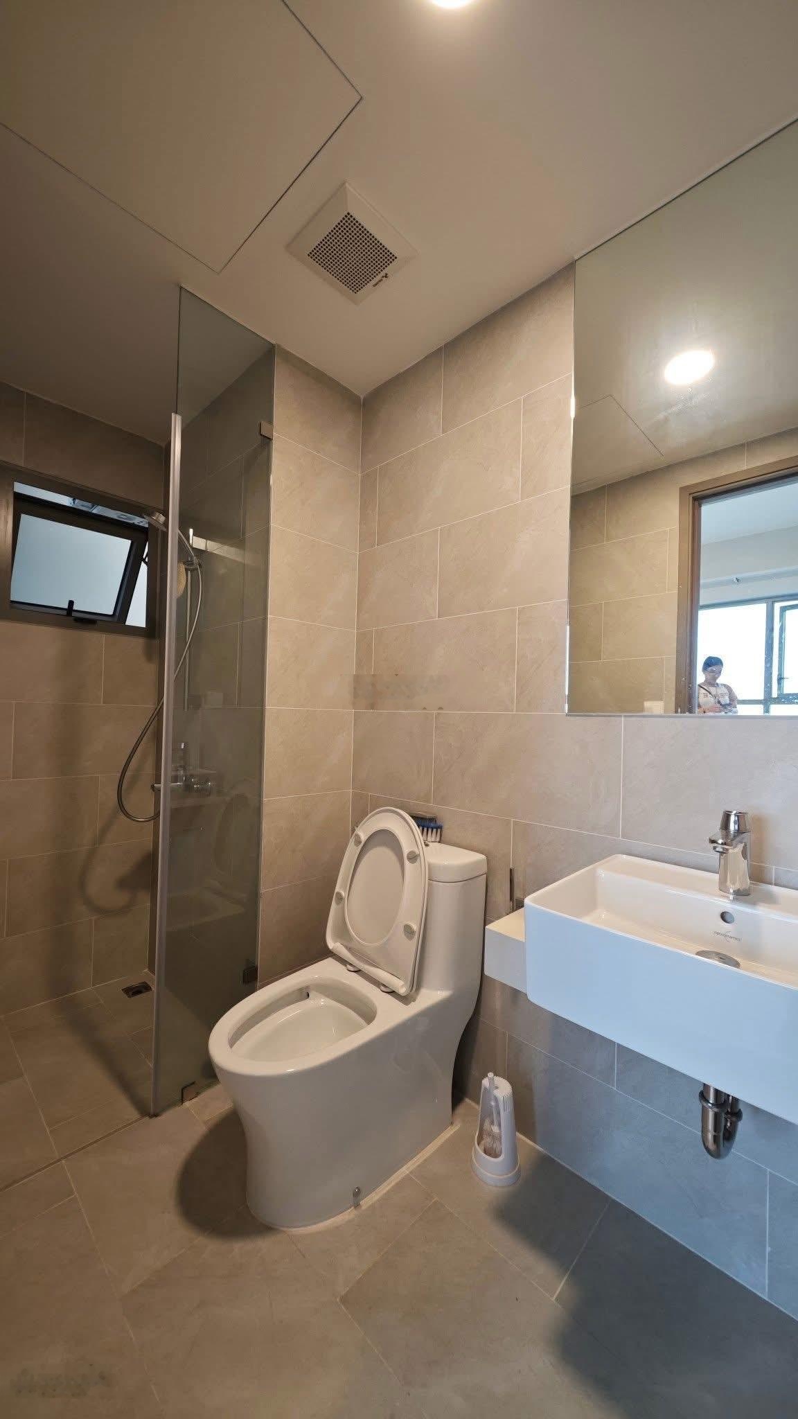 CC cho thuê tại Westgate, Tân Túc, 9 triệu VND, 59m2, đẹp xuất sắc giá siêu hời. LH 0909086098