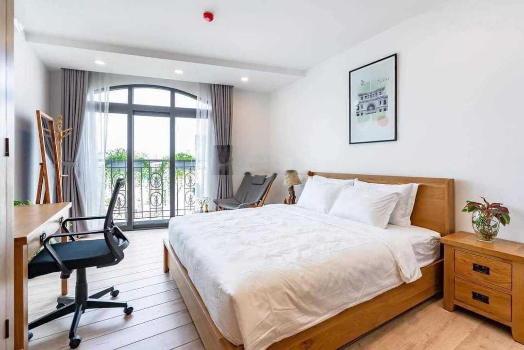 Căn hộ phòng ngủ riêng, bao phí, 40m2, gần cầu vượt 3/2, vòng xoay Dân Chủ, UEH, Điện Biên Phủ Q. 3