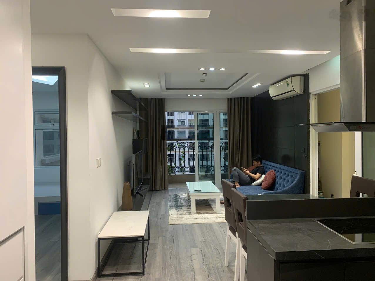 Vợ chồng tôi cần bán căn hoa hậu 2PN 95m Có Sổ ban công Đông Nam Hoà Bình Green City 505 Minh Khai