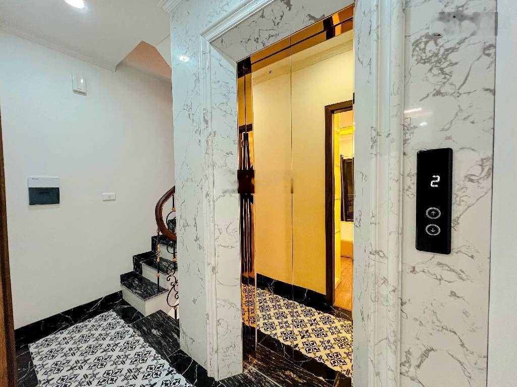 Bản nhà phố thái thịnh - ngã tư sở - 40m - 6 tầng - thang máy - thoáng thông - gần ô tô - hơn 10 tỷ