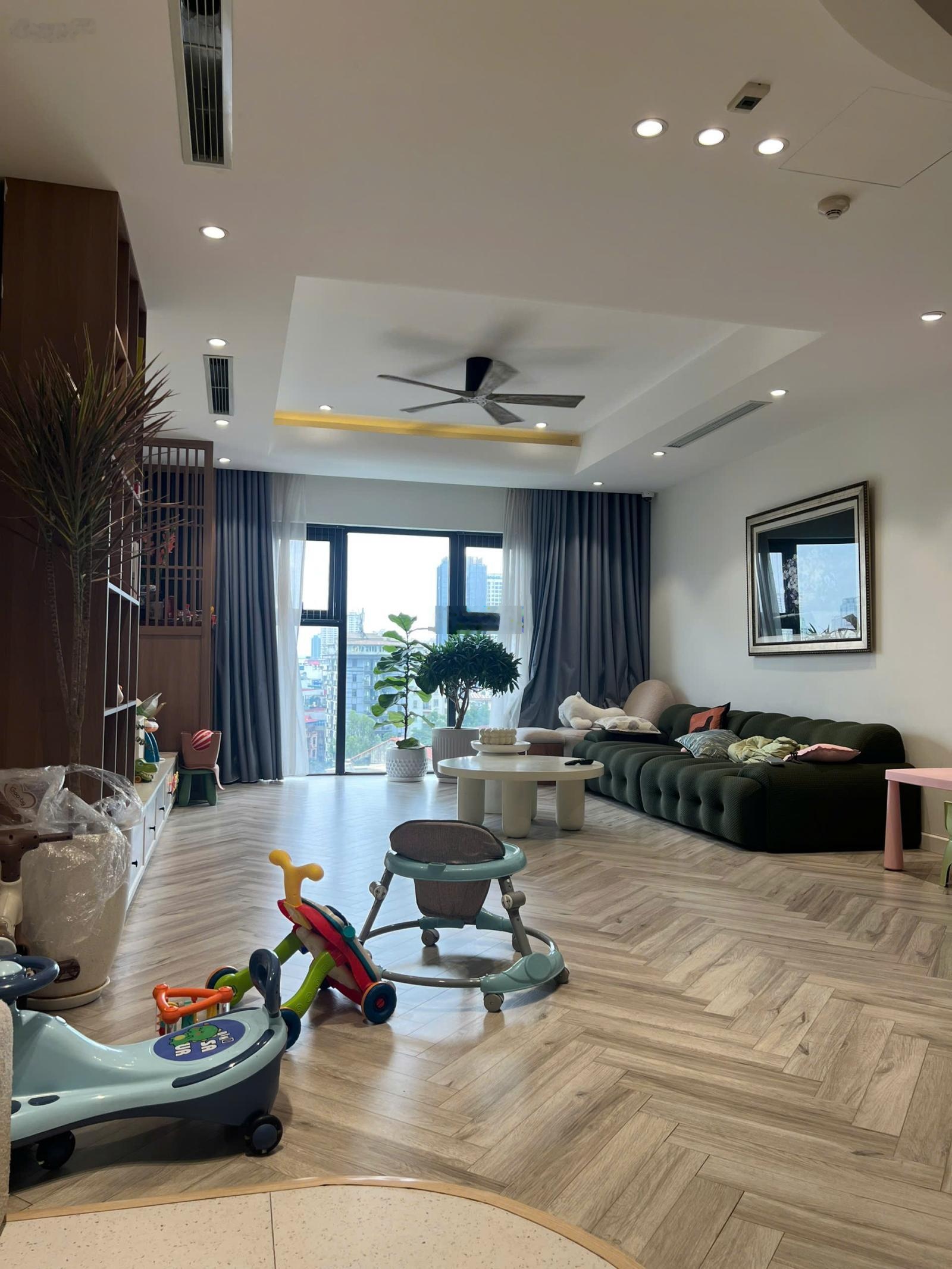 Cần cho thuê gấp căn siêu đẹp nhất dự án 4n3wc giá 23tr lh 0977146928