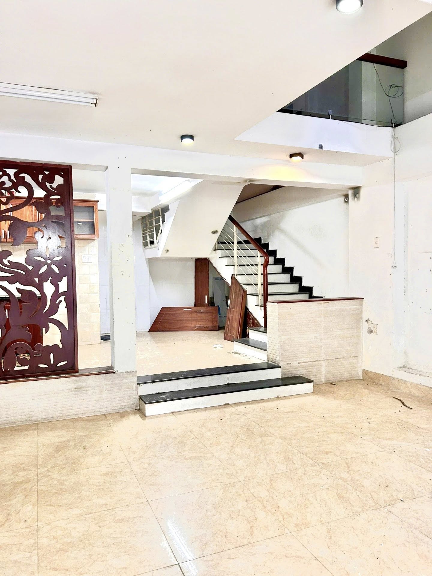 Bán nhà 2.5 tầng tại Hải Hồ, Hải Châu, kinh doanh sầm uất, gần biển, khu pháo hoa, hầm chui sông Hàn, giá hơn 7 tỷ