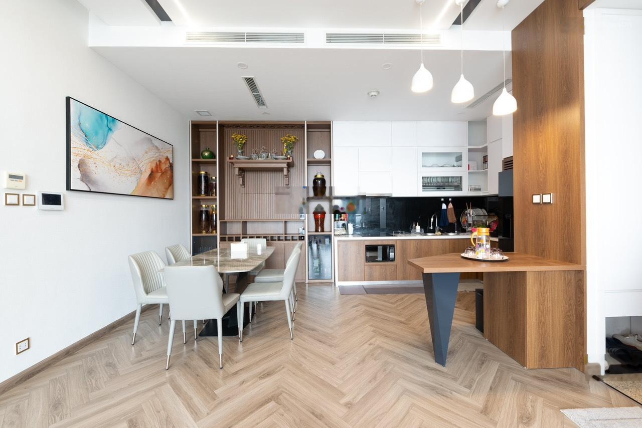 Cho thuê căn hộ 3PN chung cư Thăng Long Number One có suất để xe ô tô 200k/tháng