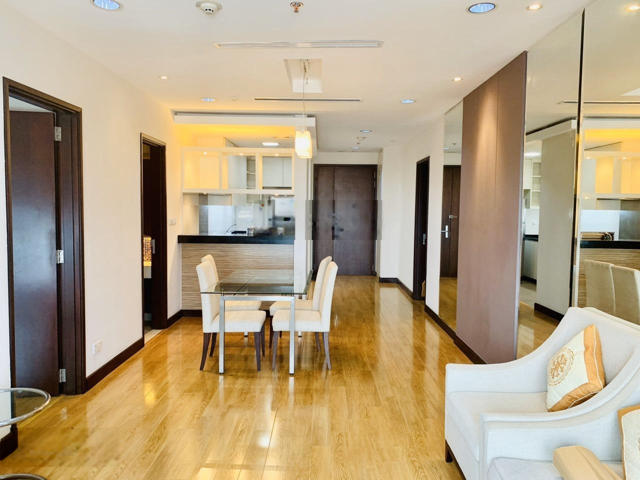 Cc cho thuê CHCC Hoà Bình Green đường Bưởi 2 ngủ 2wc 90m2, giá 17triệu/tháng