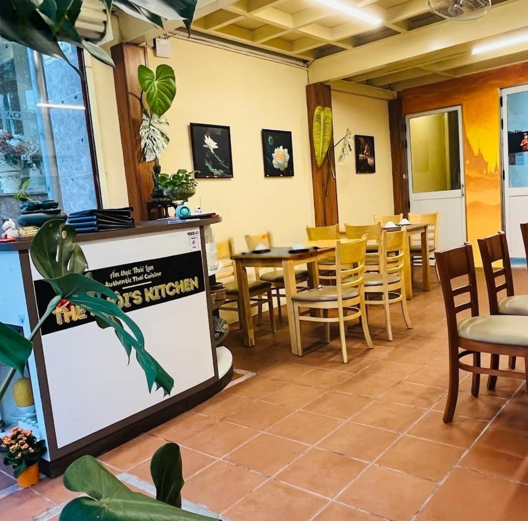 Nhà mặt tiền Vân Đồn, sát Trần Nhật Duật cách biển Trần Phú 1,4km giá: 21 tỷ