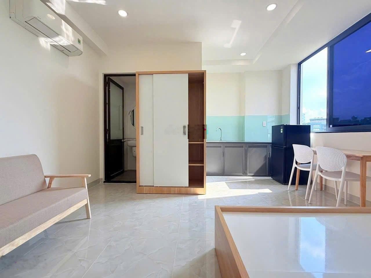 Phòng đẹp Huỳnh Tấn Phát giao Bùi Văn Ba mới xây 4 triệu